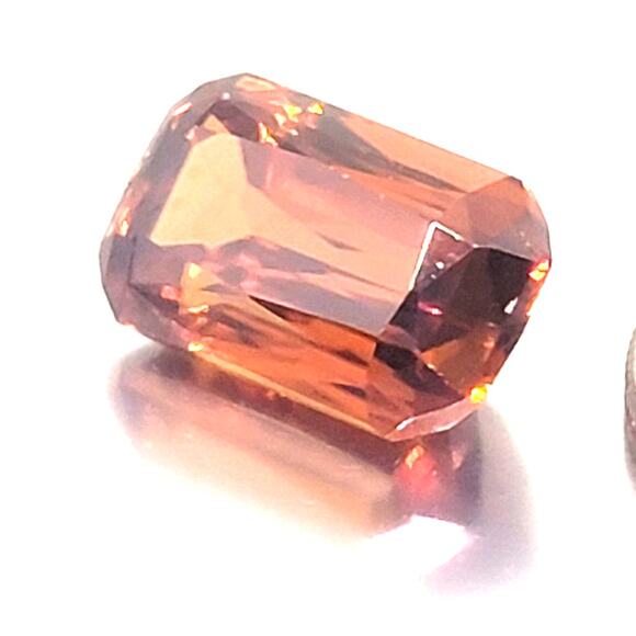 6.7 Carat Genuine Honey Zircon! - Picture 7 of 12